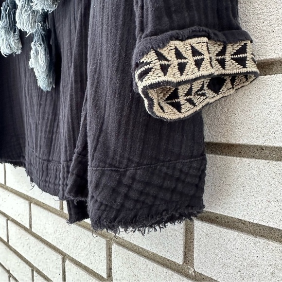 Johnny Was Sai Gauze Tassel-Tie Blouse Black Off White Embroidered - Picture 11 of 12